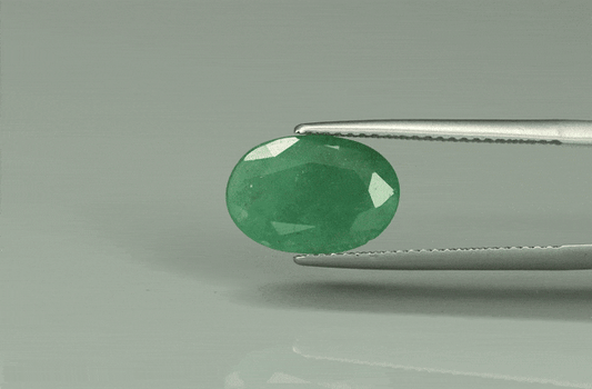 Emerald - 3.9ct - KE110092