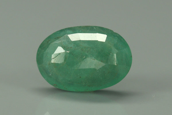 Emerald - 3.9ct - KE110092