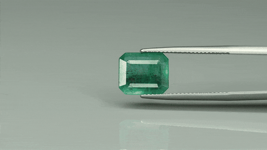 Emerald - 3.95ct - KE112130