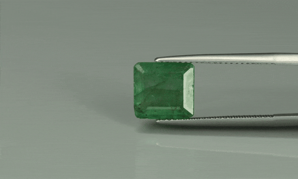 Emerald - 3.95ct - KE112872