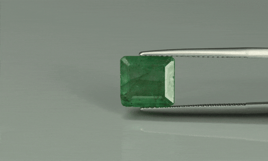 Emerald - 3.95ct - KE112872