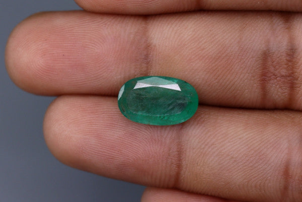 Emerald - 4.4ct - KE114085