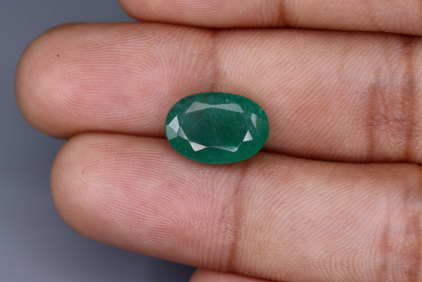 Emerald - 5.3ct - KE114093