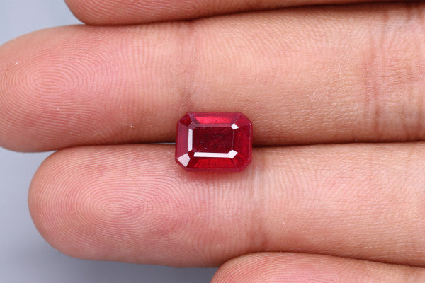 Ruby  - 4.7ct - KR114617