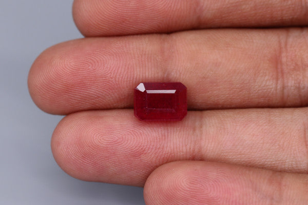 Ruby  - 5.8ct - KR214762