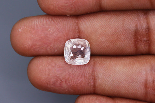 White Sapphire - 5.05ct - KWS114451