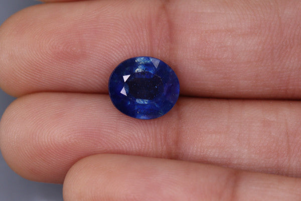 Blue Sapphire  - 3.85ct - KBSB114095