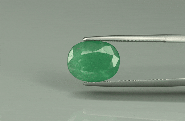 Emerald - 3.95ct - KE110724