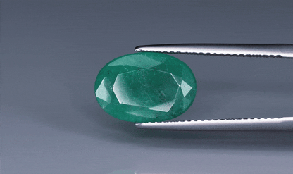 Emerald - 5.3ct - KE114093