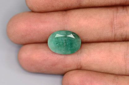 Emerald - 5.7ct - KE214849