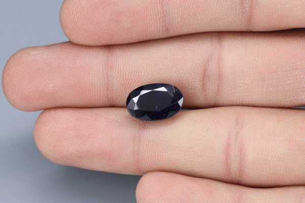 Iolite - 5.3ct - KN113366