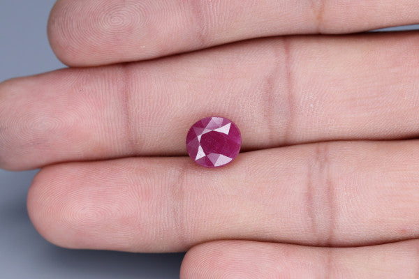 Ruby  - 3.7ct - KR113357