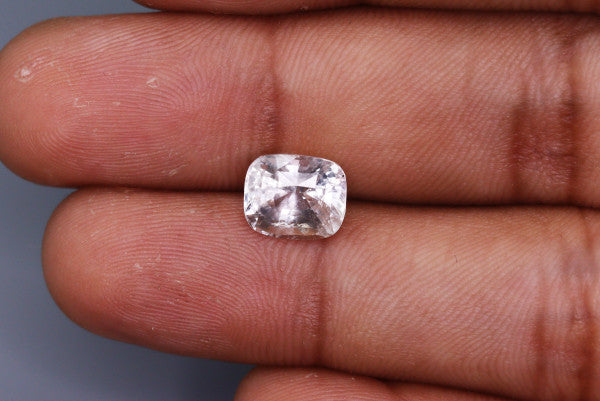 White Sapphire - 3.65ct - KWS114450