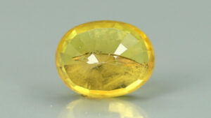Yellow Sapphire - 3.7ct - KYSB111999
